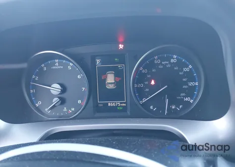 2018 Toyota Rav4 Xle z USA, uszkodzony, nr VIN JTMRFREV0JJ188822